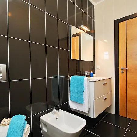 Caracas 1 By Algarve Vacation